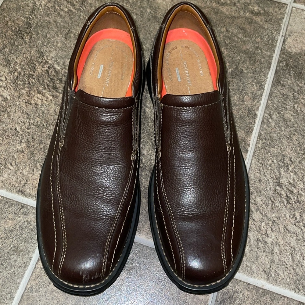 ROCKPORT slip on dress shoes